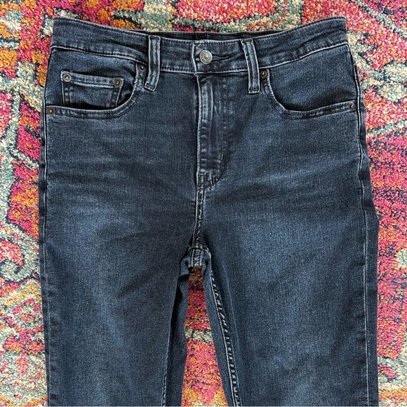 Levi’s | Women’s Dark Blue Premium 725 Highwaist Kickboot Side Slit Jeans, 28x34 - Picture 10 of 13